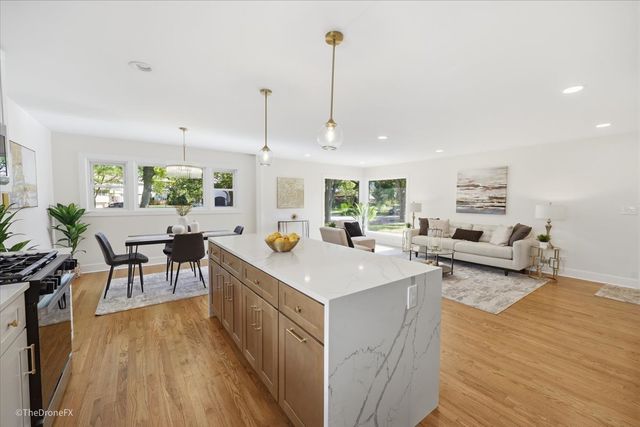 188 W Kathleen Drive, Park Ridge, IL 60068