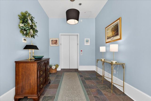 69 Morris Street Apt 301, Charleston, SC 29403