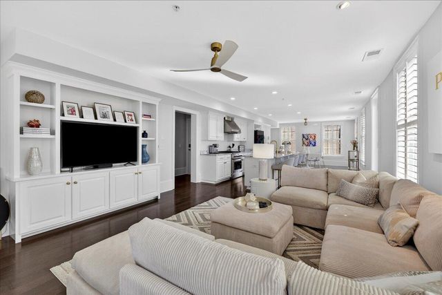 69 Morris Street Apt 301, Charleston, SC 29403