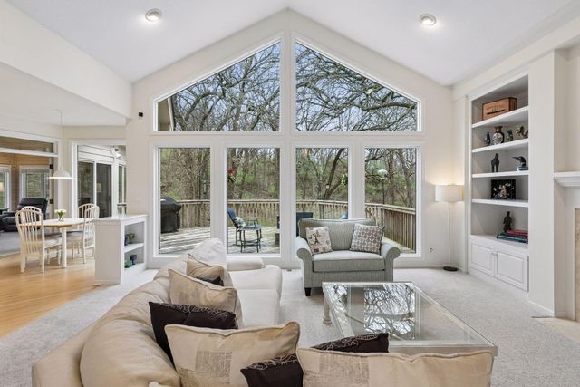 6954 Kenmare Drive, Bloomington, MN 55438