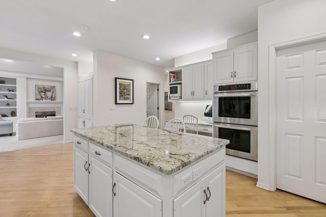 6954 Kenmare Drive, Bloomington, MN 55438