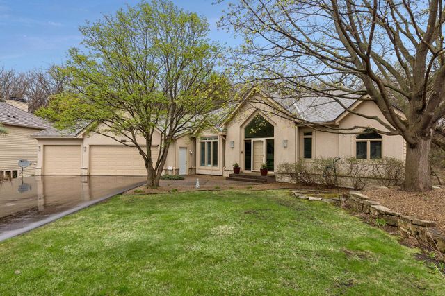 6954 Kenmare Drive, Bloomington, MN 55438