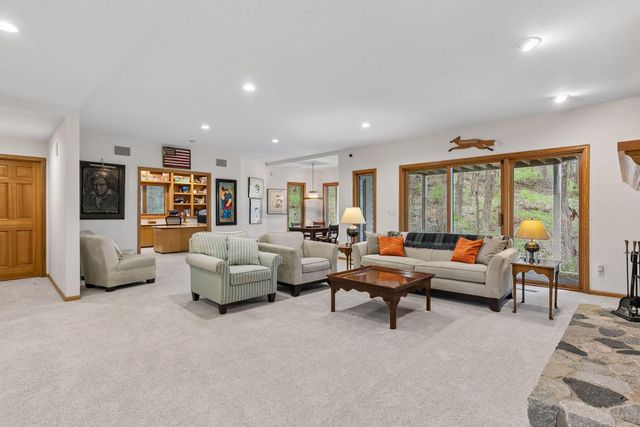 6954 Kenmare Drive, Bloomington, MN 55438