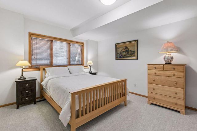 6954 Kenmare Drive, Bloomington, MN 55438