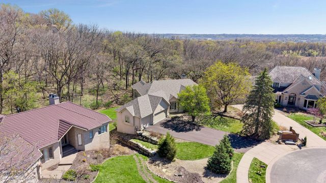 6954 Kenmare Drive, Bloomington, MN 55438