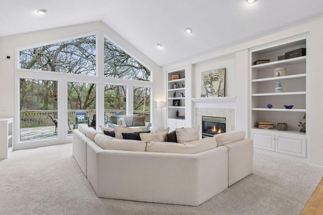 6954 Kenmare Drive, Bloomington, MN 55438