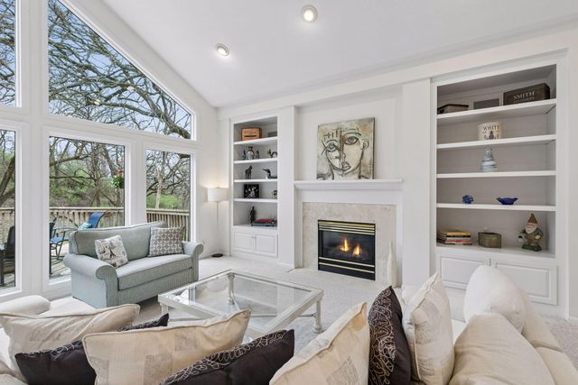 6954 Kenmare Drive, Bloomington, MN 55438