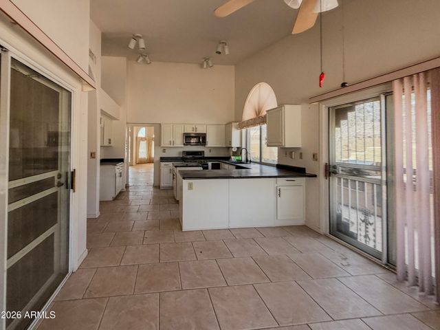 17898 W CACTUS FLOWER Drive, Goodyear, AZ 85338