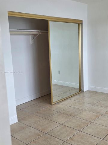 300 NE 191st St 218, Miami, FL 33179