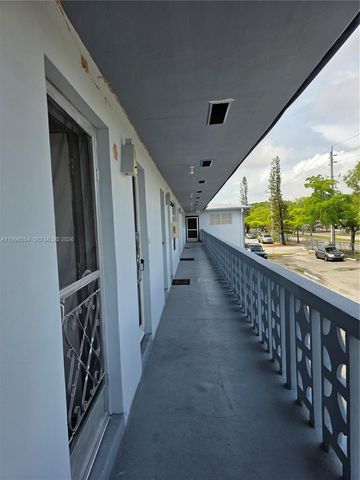 300 NE 191st St 218, Miami, FL 33179