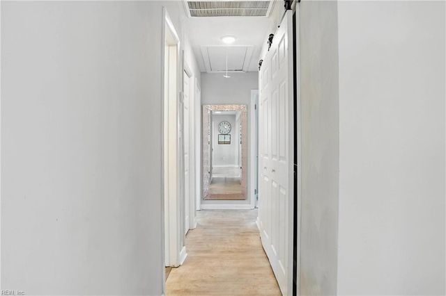 18 Marvin DR, Hampton, VA 23666
