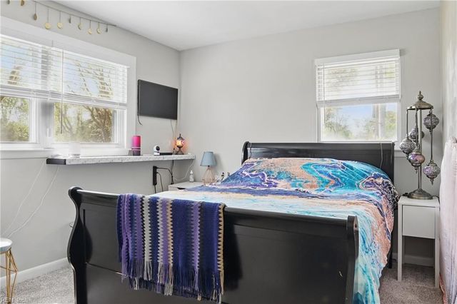 18 Marvin DR, Hampton, VA 23666