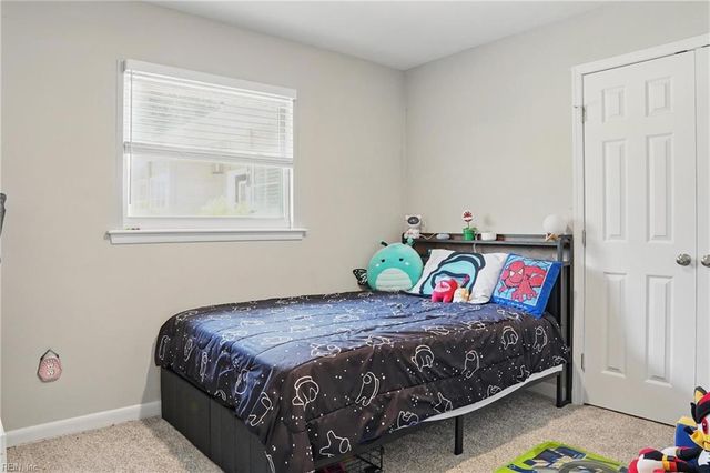 18 Marvin DR, Hampton, VA 23666