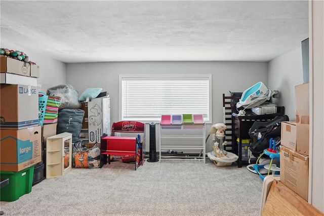 18 Marvin DR, Hampton, VA 23666