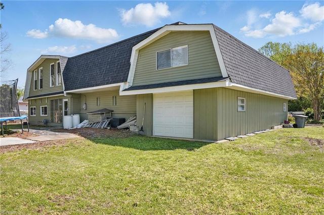 18 Marvin DR, Hampton, VA 23666