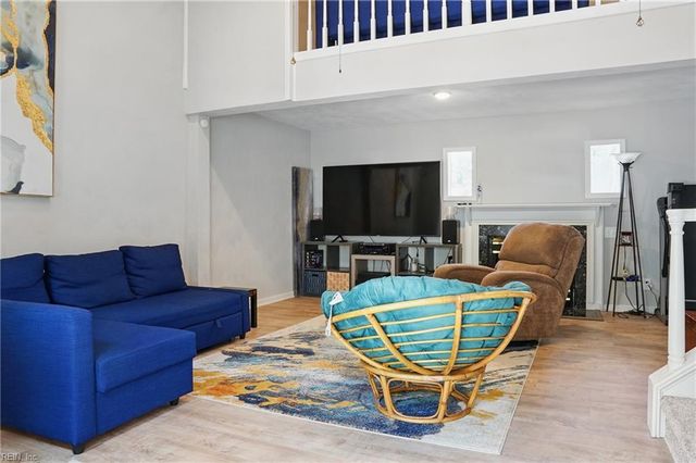 18 Marvin DR, Hampton, VA 23666