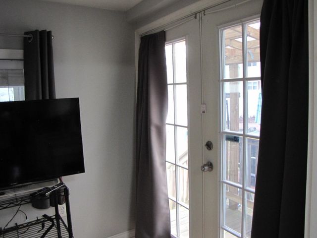 3 McIlvin St Apt A, Manchester, NH 03103