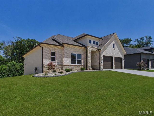 2291 Pelham Lane, Maryville, IL 62062