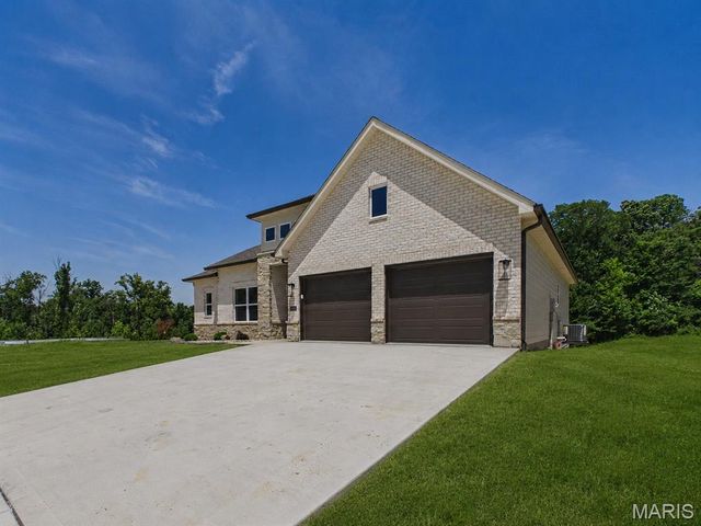 2291 Pelham Lane, Maryville, IL 62062