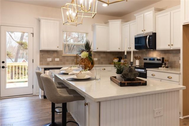 1811 Lake Drive 1025, Winston-salem, NC 27127