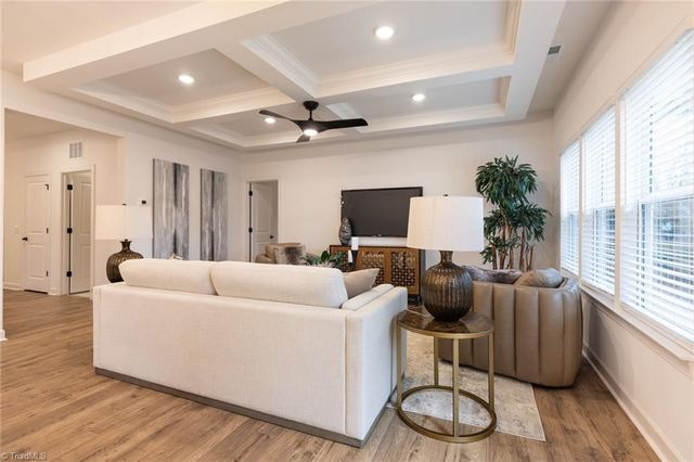 1811 Lake Drive 1025, Winston-salem, NC 27127