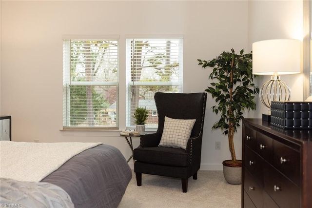 1811 Lake Drive 1025, Winston-salem, NC 27127