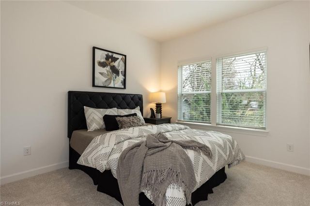 1811 Lake Drive 1025, Winston-salem, NC 27127