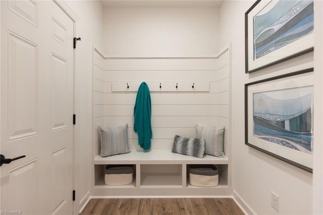 1811 Lake Drive 1025, Winston-salem, NC 27127