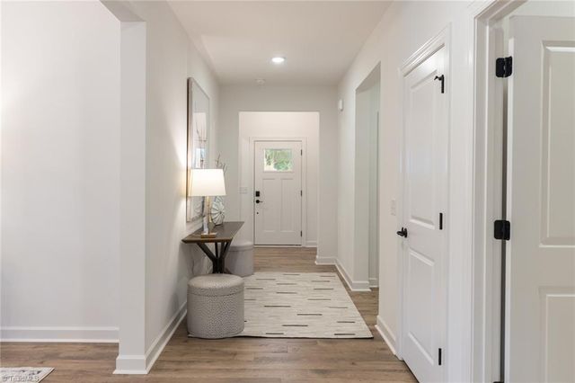 1811 Lake Drive 1025, Winston-salem, NC 27127