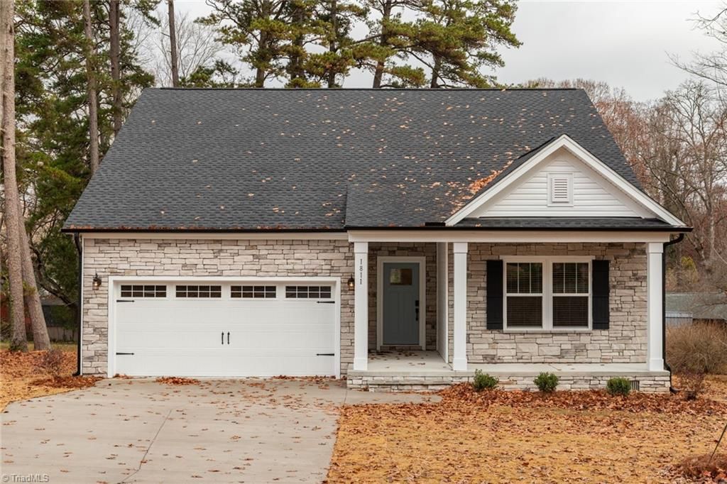 1811 Lake Drive 1025, Winston-salem, NC 27127