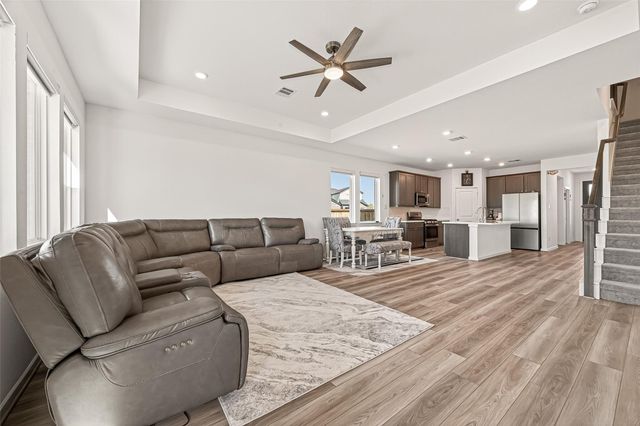 9747 Pettus Creek Drive, Cypress, TX 77433