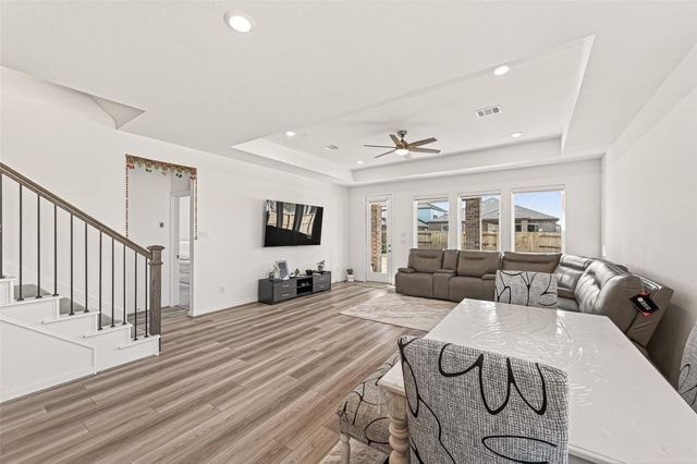 9747 Pettus Creek Drive, Cypress, TX 77433