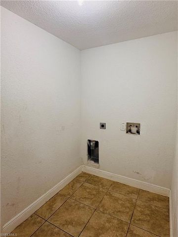 2804 11th ST SW, Lehigh Acres, FL 33976