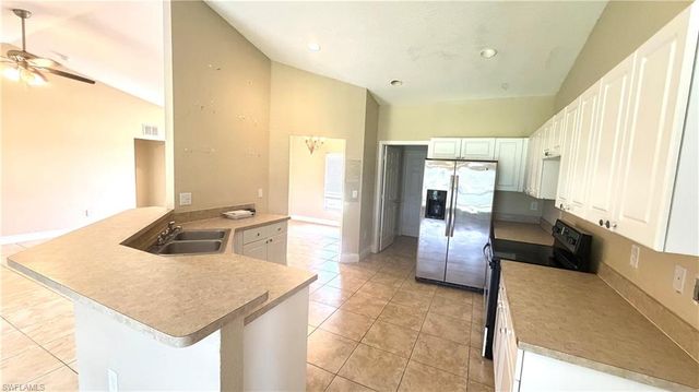 2804 11th ST SW, Lehigh Acres, FL 33976