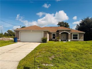 2804 11th ST SW, Lehigh Acres, FL 33976