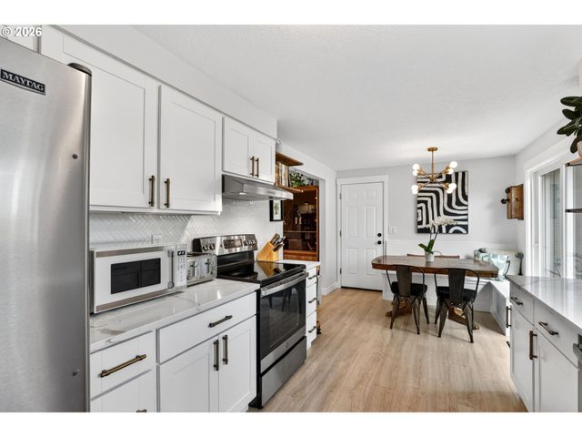 3709 Se 65TH Ave, Portland, OR 97206