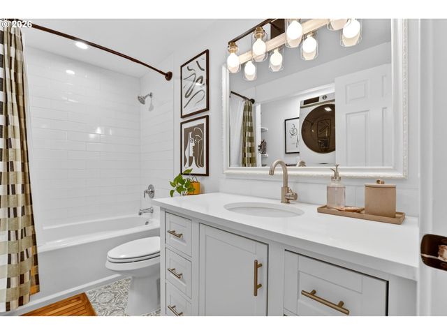 3709 Se 65TH Ave, Portland, OR 97206