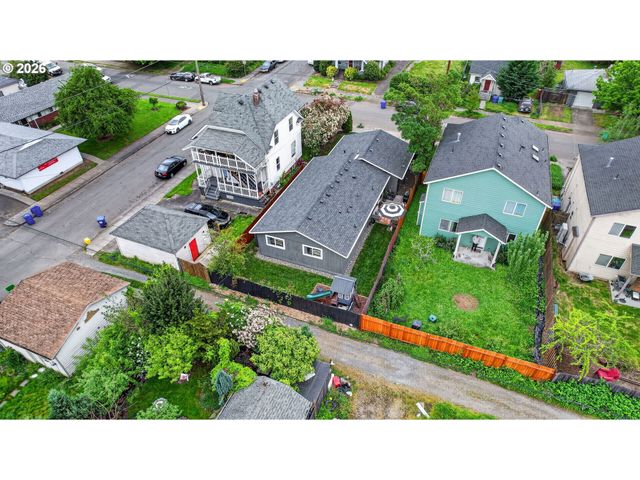 3709 Se 65TH Ave, Portland, OR 97206