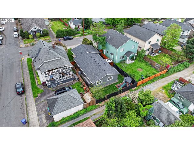 3709 Se 65TH Ave, Portland, OR 97206