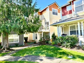 515 225th Place NE #33, Sammamish, WA 98074