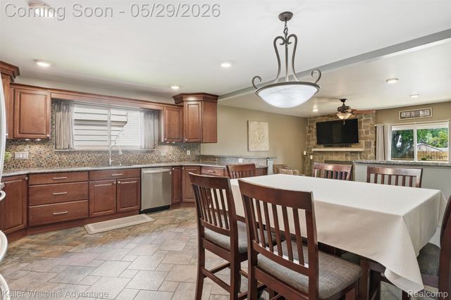 42505 Saltz Road, Canton Charter Township, MI 48187