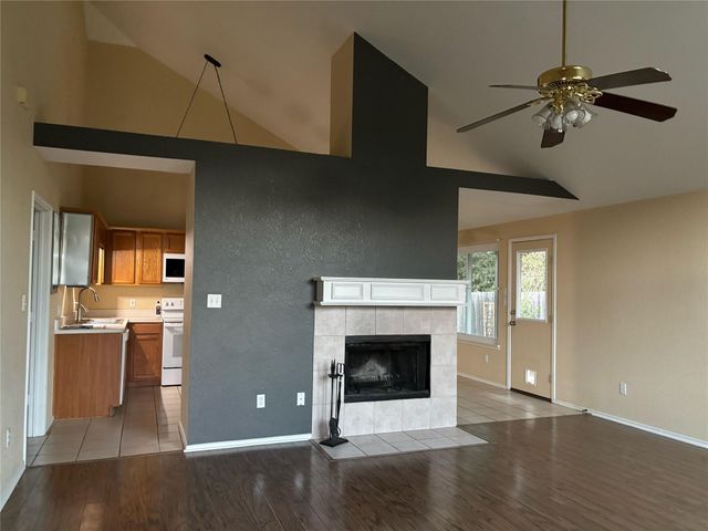 1210 Hidden Oaks Drive, Mansfield, TX 76063