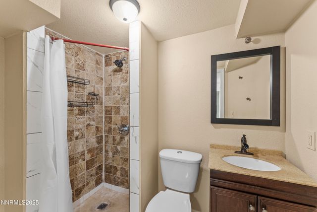 1756 F Street, Sparks, NV 89431