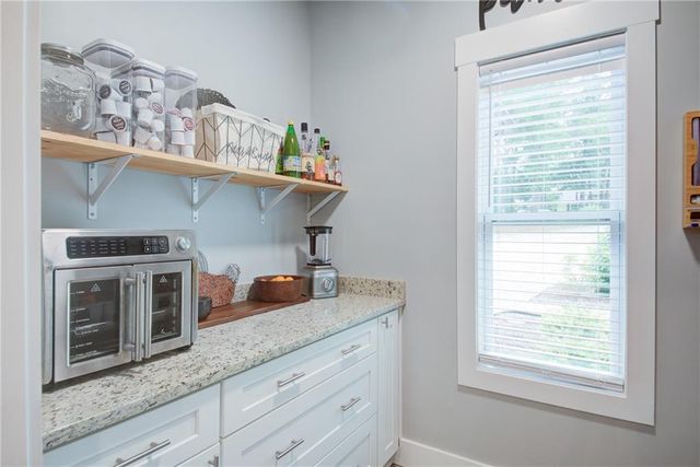 9350 Burnett Drive, Cumming, GA 30028