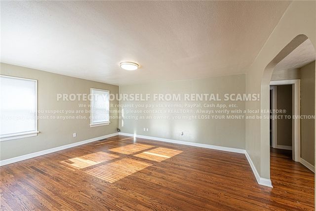 1323 N Garland Avenue, Fayetteville, AR 72703