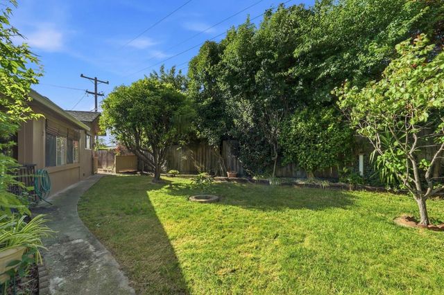 8440 Diane Ct, Gilroy, CA 95020