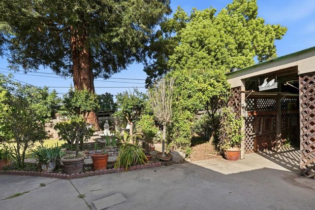 8440 Diane Ct, Gilroy, CA 95020