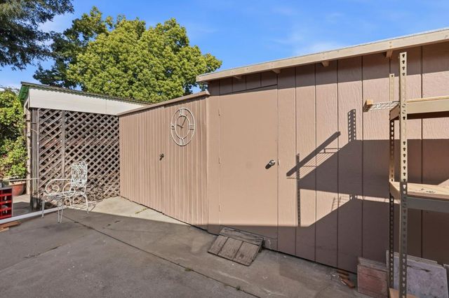 8440 Diane Ct, Gilroy, CA 95020