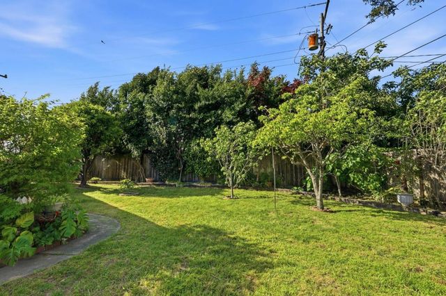 8440 Diane Ct, Gilroy, CA 95020