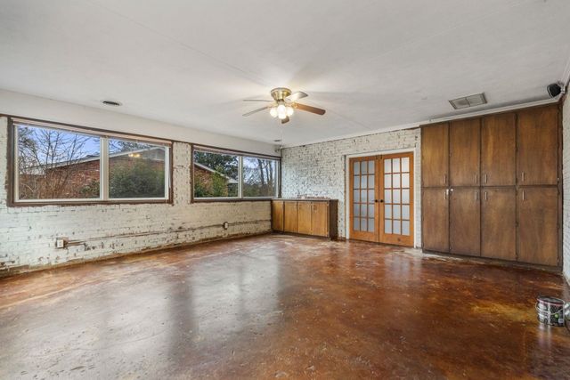 108 Duval Dr, Spartanburg, SC 29307